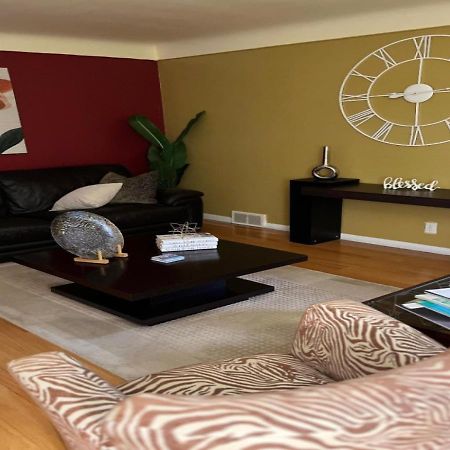 Nice Cozy Family-Sized Home In Quiet Neighborhood Oak Park المظهر الخارجي الصورة